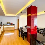 فندق Centro