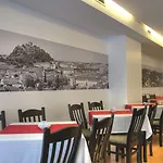 Centro فندق
