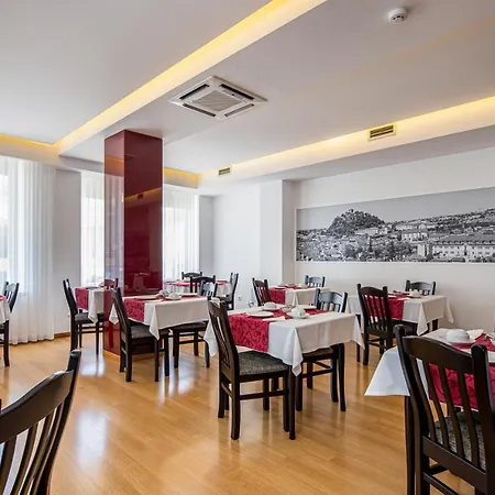 מלון Centro 3*