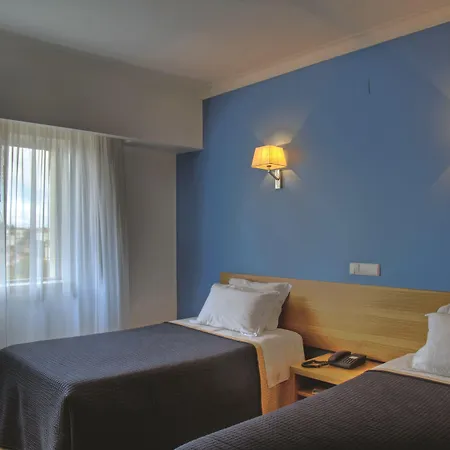 Centro 3* לייריה