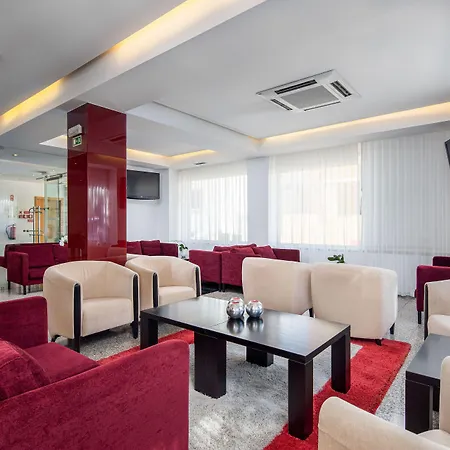 Centro 3* לייריה