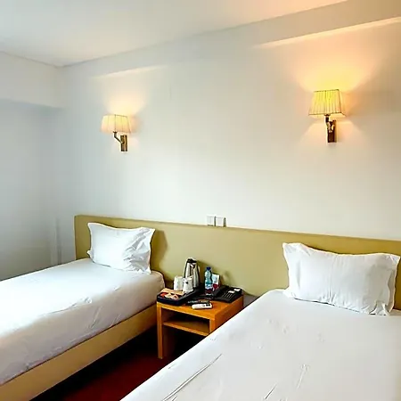 Centro מלון 3*